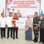 Gubernur Sulteng Rusdy Mastura Beri Santunan Bagi Korban Kecelakaan Kerja PT ITSS