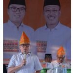 Sorak-sorai Warga Sambut Pasangan Delis-Djira di Tompira