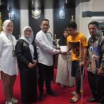 Bupati Luwu Serahkan Santunan Ahli Waris Korban Bencana Tanah Longsor di Latimojong