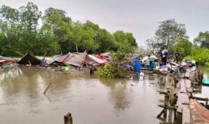 Puting Beliung Terjang Bua Luwu, Enam Rumah Warga Rusak Parah