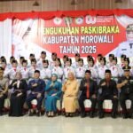 Bupati Morowali Kukuhkan 48 Anggota Paskibraka 2025 untuk HUT RI ke-80