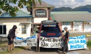 Sampah Produk Kedaluwarsa hingga Limbah Medis Berserakan di Pasar Bua, Warga Luwu Gelar Aksi Protes