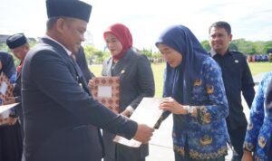 Pemkab Luwu Gelar Upacara Sumpah Pemuda ke 97, Bupati Serahkan Sertifikat Pelajar Berprestasi dan SK Kenaikan Pangkat ASN